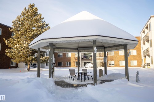 View of snow covered patio - 207 11465 41 Avenue, Edmonton, AB - Outdoor
