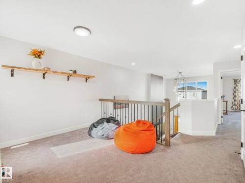 111 Bluff Cove, Leduc, AB - Indoor Photo Showing Other Room