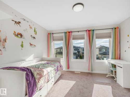 111 Bluff Cove, Leduc, AB - Indoor Photo Showing Bedroom