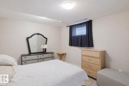 11611 145 Avenue, Edmonton, AB - Indoor Photo Showing Bedroom