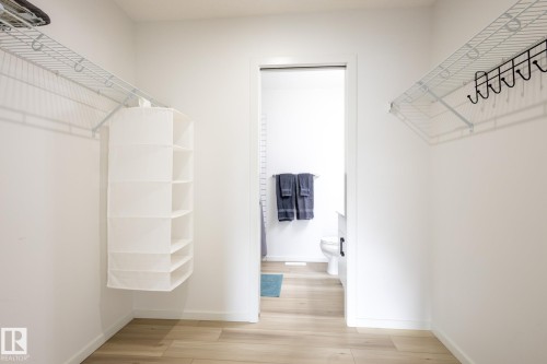 5016 Kinney Link, Edmonton, AB - Indoor With Storage