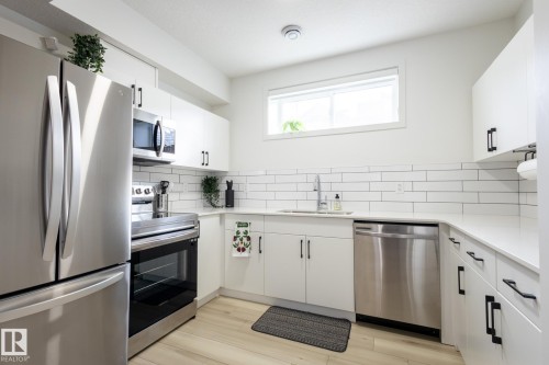 5016 Kinney Link, Edmonton, AB - Indoor Photo Showing Kitchen With Stainless Steel Kitchen
