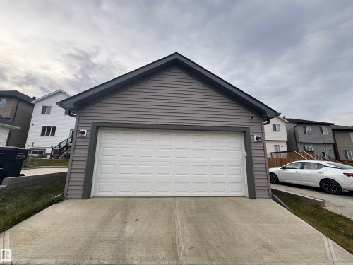 5016 Kinney Link, Edmonton, AB - Outdoor