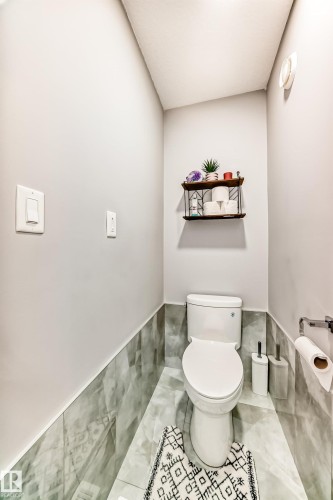 17920 59 Street, Edmonton, AB - Indoor Photo Showing Bathroom
