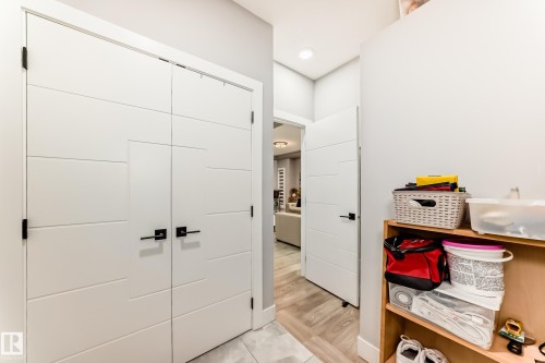 17920 59 Street, Edmonton, AB - Indoor Photo Showing Other Room