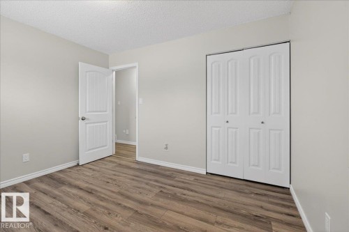 8 Erie Street S, Devon, AB - Indoor