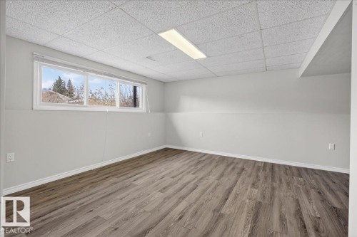 8 Erie Street S, Devon, AB - Indoor Photo Showing Other Room