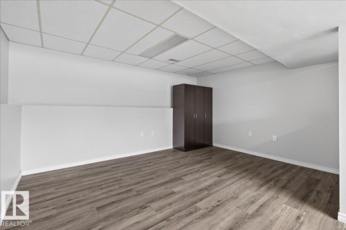 8 Erie Street S, Devon, AB - Indoor Photo Showing Other Room