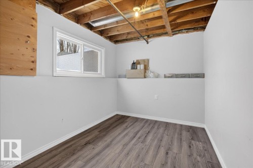 8 Erie Street S, Devon, AB - Indoor Photo Showing Other Room