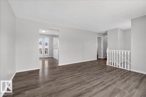 8 Erie Street S, Devon, AB - Indoor Photo Showing Other Room