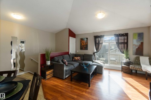 7 150 Edwards Drive, Edmonton, AB - Indoor Photo Showing Living Room