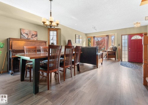 6018 156 Avenue, Edmonton, AB - Indoor Photo Showing Dining Room