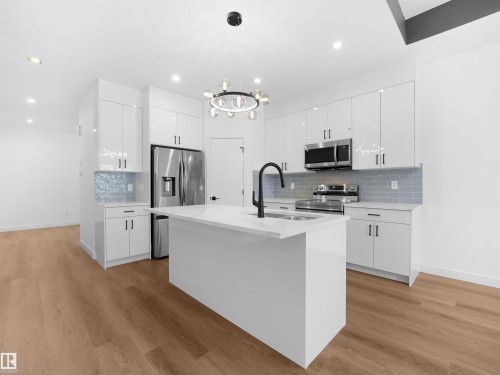 5015 46 Ave, Calmar, AB - Indoor Photo Showing Kitchen With Upgraded Kitchen