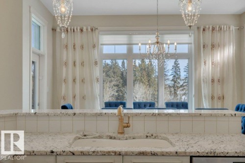 631 Howatt Drive, Edmonton, AB - Indoor Photo Showing Kitchen With Double Sink