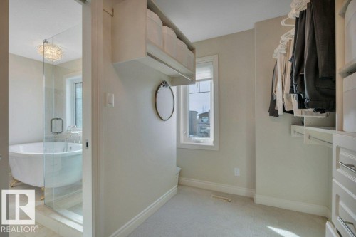 631 Howatt Drive, Edmonton, AB - Indoor