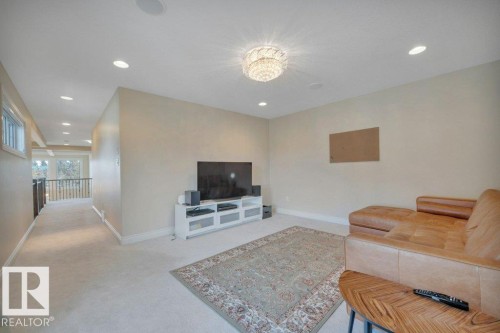 631 Howatt Drive, Edmonton, AB - Indoor