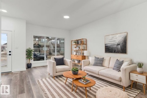 6222 175A Avenue, Edmonton, AB - Indoor Photo Showing Other Room