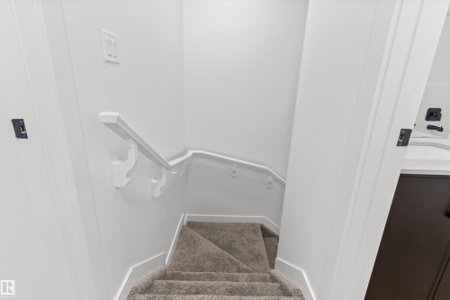 6222 175A Avenue, Edmonton, AB - Indoor Photo Showing Bathroom