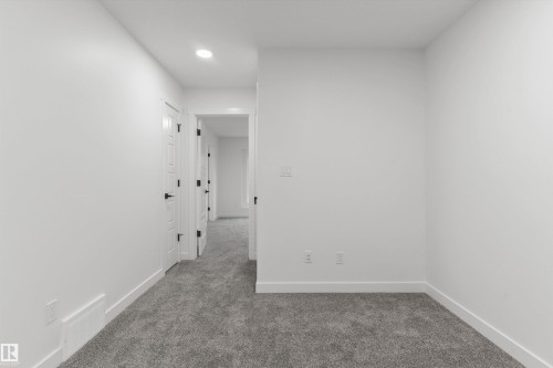 6222 175A Avenue, Edmonton, AB - Indoor Photo Showing Other Room