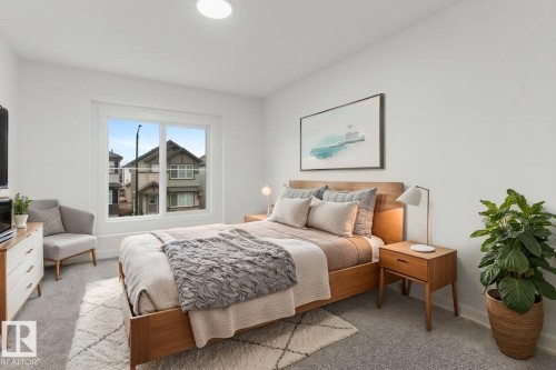6222 175A Avenue, Edmonton, AB - Indoor Photo Showing Bedroom
