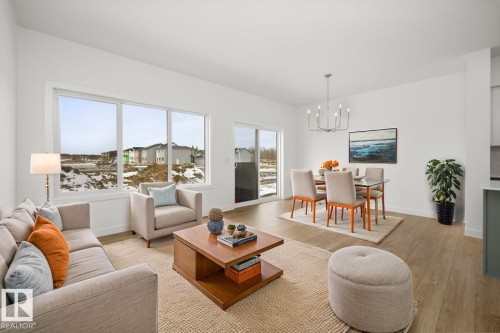 632 176 Avenue, Edmonton, AB - Indoor Photo Showing Living Room