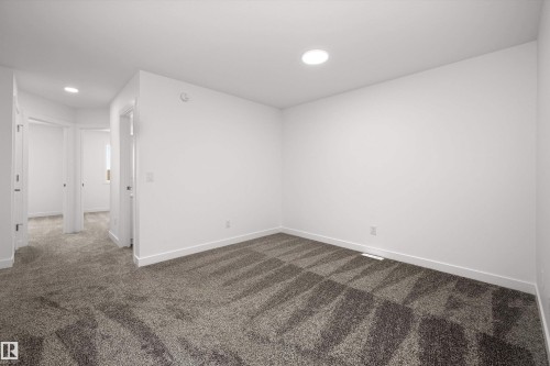 632 176 Avenue, Edmonton, AB - Indoor Photo Showing Other Room