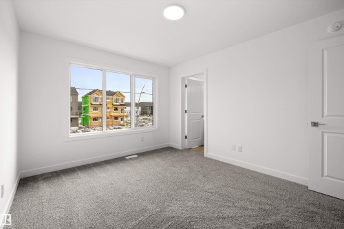 632 176 Avenue, Edmonton, AB - Indoor Photo Showing Other Room