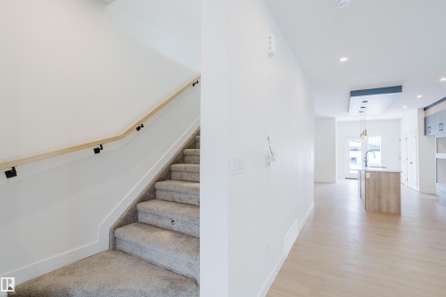 9709 157 St Nw, Edmonton, AB - Indoor Photo Showing Other Room