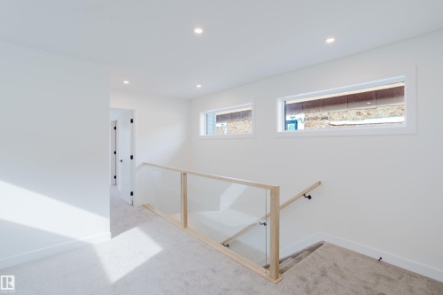 9709 157 St Nw, Edmonton, AB - Indoor Photo Showing Other Room