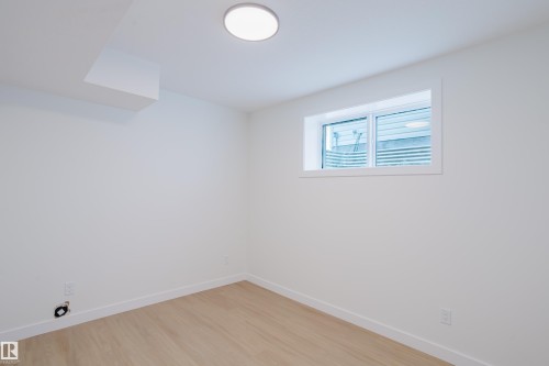 9709 157 St Nw, Edmonton, AB - Indoor Photo Showing Other Room
