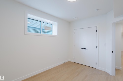 9709 157 St Nw, Edmonton, AB - Indoor Photo Showing Other Room