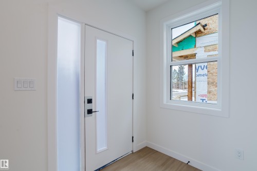 9709 157 St Nw, Edmonton, AB - Indoor Photo Showing Other Room