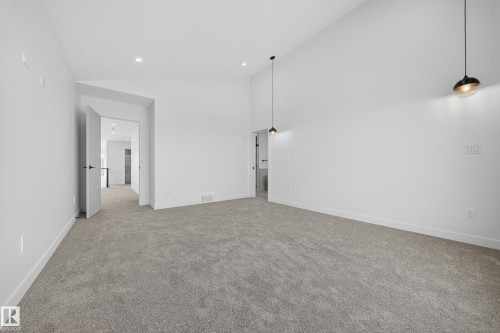 211 Paterson Link Link, Edmonton, AB - Indoor Photo Showing Other Room