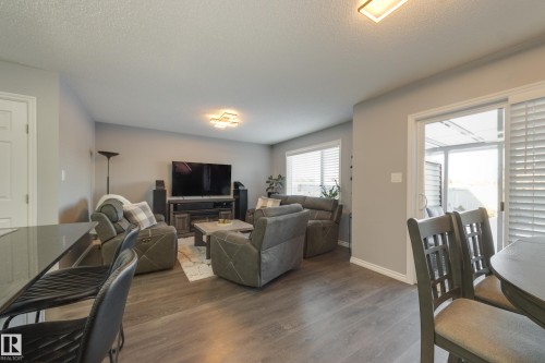 8 Ebbers Close, Edmonton, AB - Indoor Photo Showing Other Room