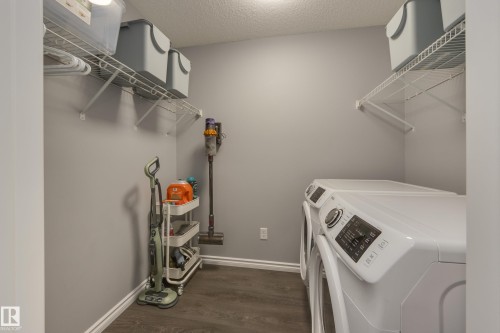 8 Ebbers Close, Edmonton, AB - Indoor Photo Showing Laundry Room
