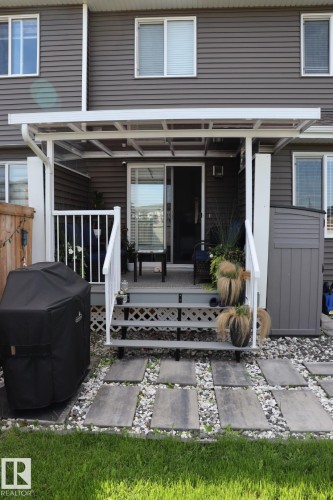 8 Ebbers Close, Edmonton, AB - Outdoor