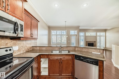 13 12610 15 Avenue, Edmonton, AB - Indoor Photo Showing Kitchen With Double Sink