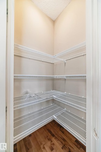 13 12610 15 Avenue, Edmonton, AB - Indoor With Storage