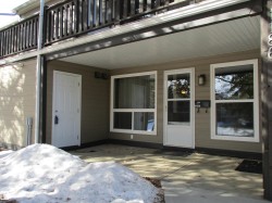 1186 saddleback Road  Edmonton, AB T6J 4Z4