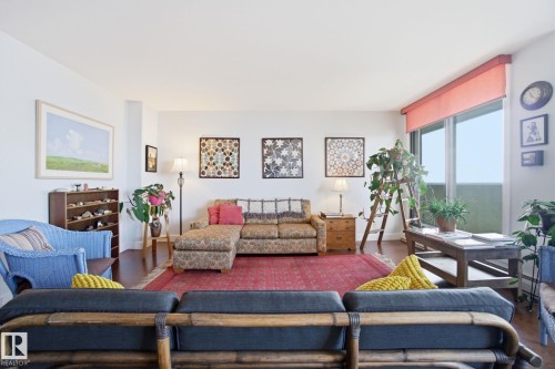 1105 8340 Jasper Avenue, Edmonton, AB - Indoor Photo Showing Living Room