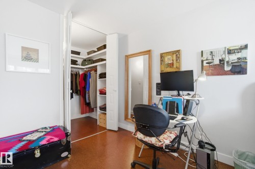 1105 8340 Jasper Avenue, Edmonton, AB - Indoor