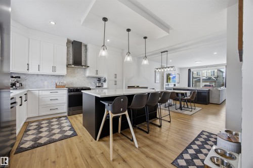 35 Dorais Way, Fort Saskatchewan, AB - Indoor Photo Showing Kitchen With Upgraded Kitchen