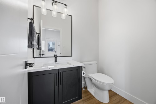 35 Dorais Way, Fort Saskatchewan, AB - Indoor Photo Showing Bathroom