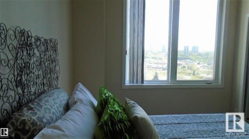 902 10504 99 Avenue, Edmonton, AB - Indoor