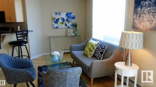 902 10504 99 Avenue, Edmonton, AB - Indoor