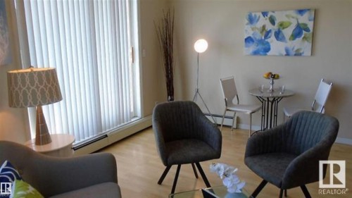 902 10504 99 Avenue, Edmonton, AB - Indoor