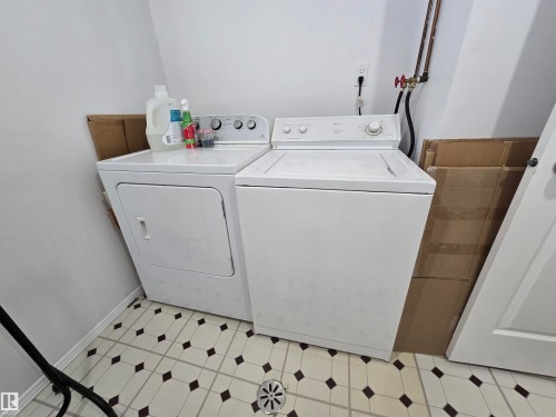 10282 87 Street, Edmonton, AB - Indoor Photo Showing Laundry Room