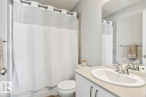 12908 211 Street, Edmonton, AB - Indoor Photo Showing Bathroom