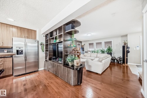 351 Griesbach School Road, Edmonton, AB - Indoor