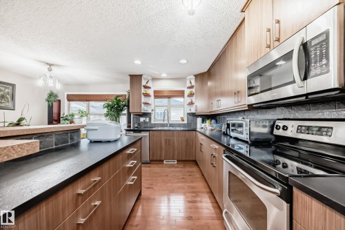 351 Griesbach School Road, Edmonton, AB - Indoor Photo Showing Kitchen